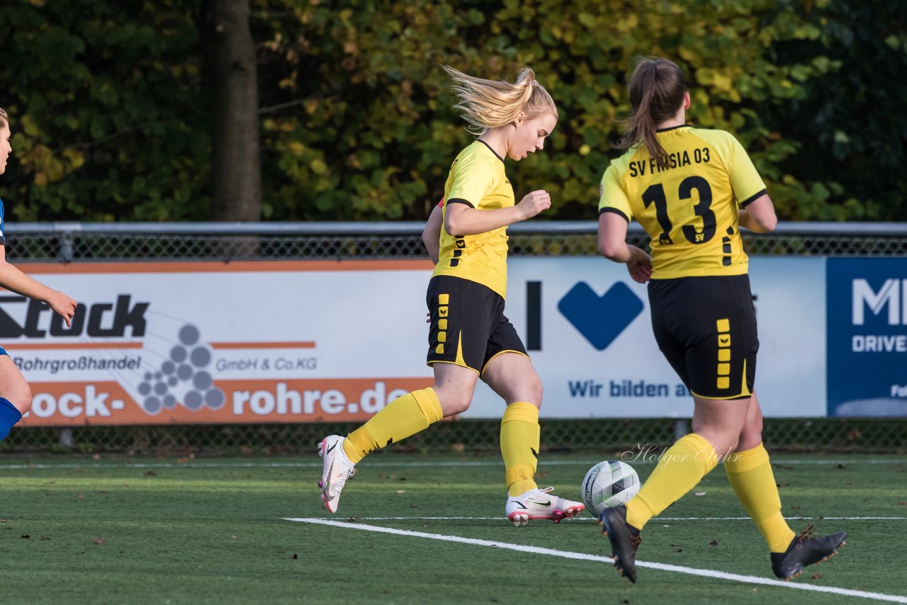 Bild 62 - F SSC Hagen Ahrensburg - SV Frisia 03 Risum-Lindholm : Ergebnis: 2:0